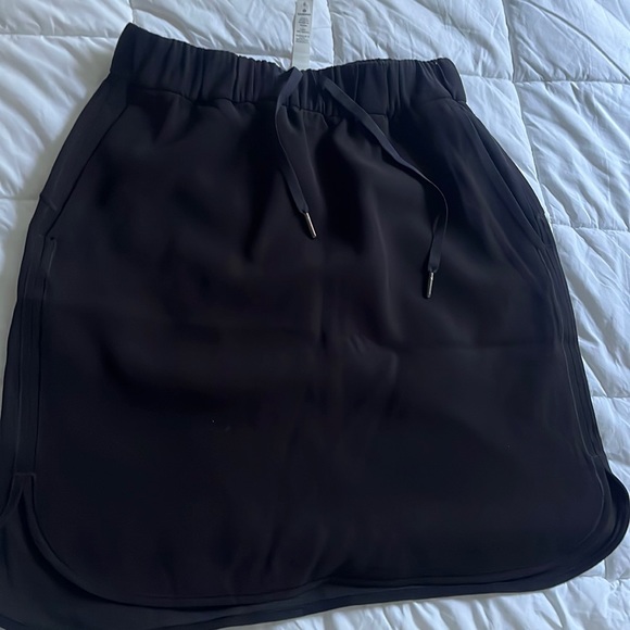 Lululemon - Picture 1 of 4